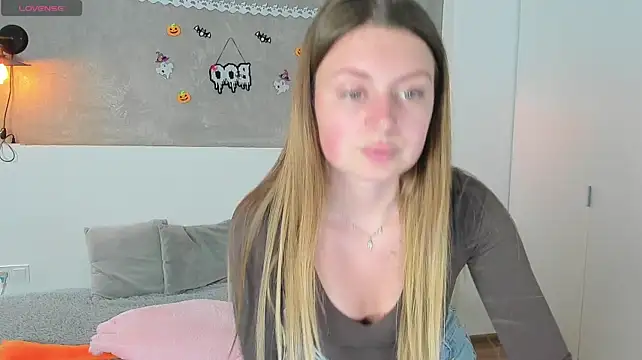 Kitkatvel's Live XXX Chat