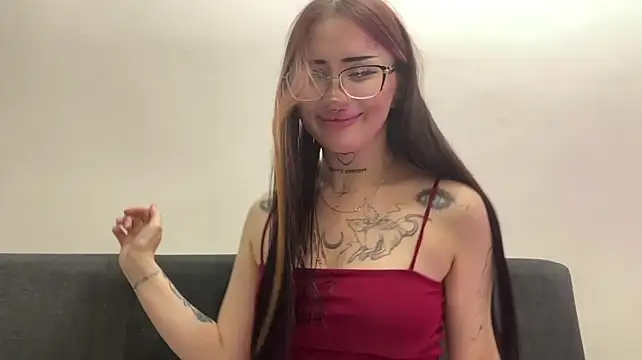 LanitaGingrich Adlı Modelin Canlı XXX Sohbeti