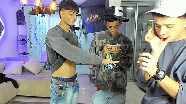 Онлайн чат XXX Houseofwarrios