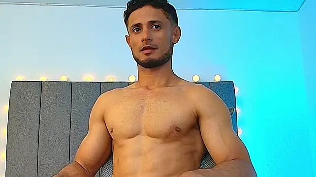 Adonys_Lewis_ Live XXX-chat