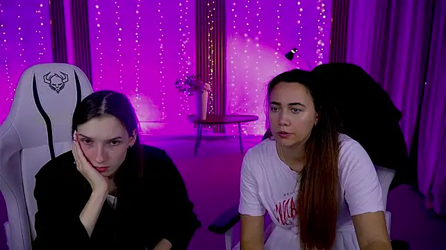 Ruby_054 élő XXX-chatje