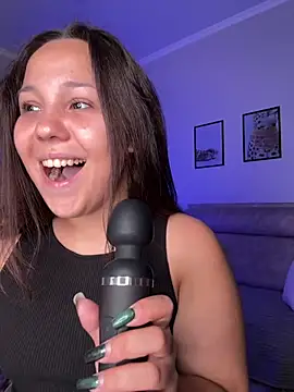 LushBySofa – Naživo XXX chat