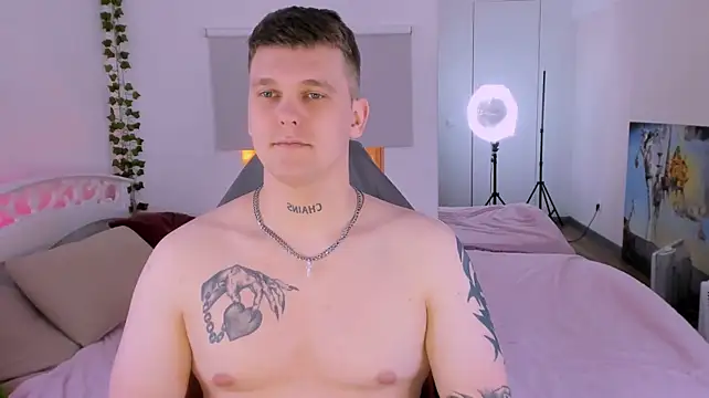 XXX chat uživo modela HotVanee