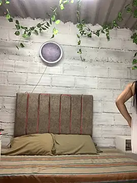 LUCIANA_FOX_TS live XXX chat