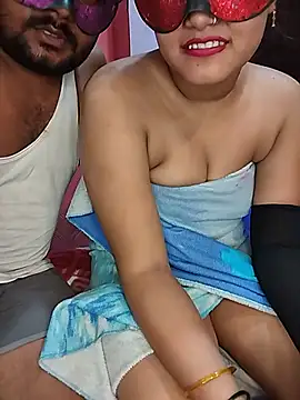 แชท XXX สดของ PUNJABICOUPLE09