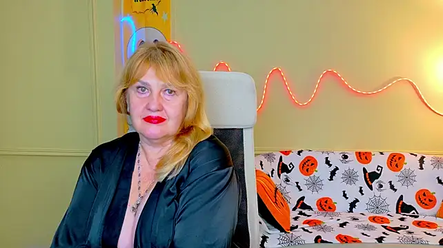 دردشة EmmaEllison الجنسية المباشرة