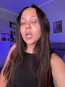 LushBySofa: απευθείας συνομιλία ΧΧΧ