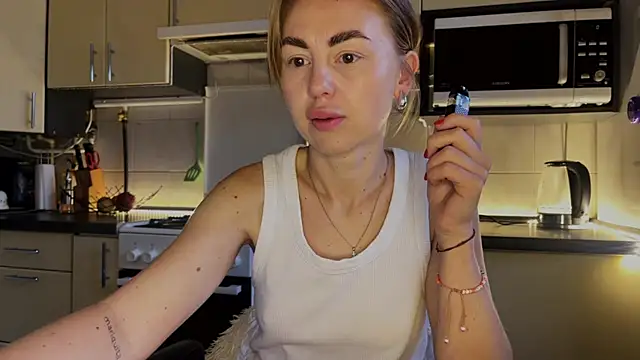 XXX chat uživo modela Marta_Kelly