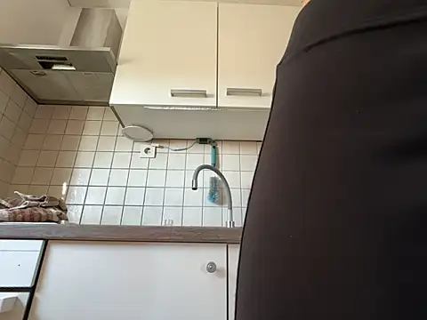 U_prolazu Adlı Modelin Canlı XXX Sohbeti