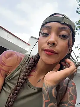 LizStorm_'s Live XXX Chat