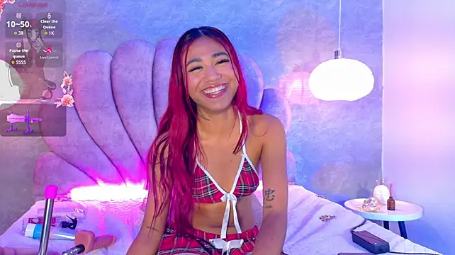 Bella-Sanders Chat XXX in diretta