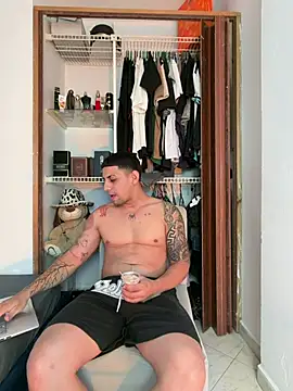 GabrielX77_ – Naživo XXX chat