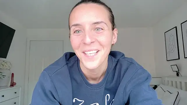 Chat +18 de Itsmissalex ao vivo