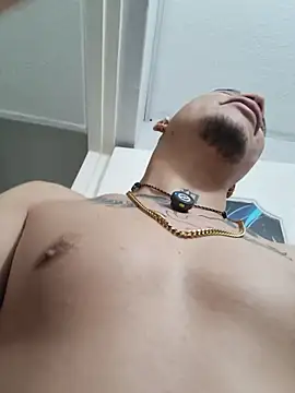 Chat XXX en directo de AlphaMasterXxx