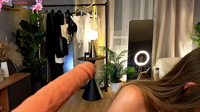 LollaStich Live XXX Chat