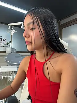 Chat +18 de nahomy_park ao vivo
