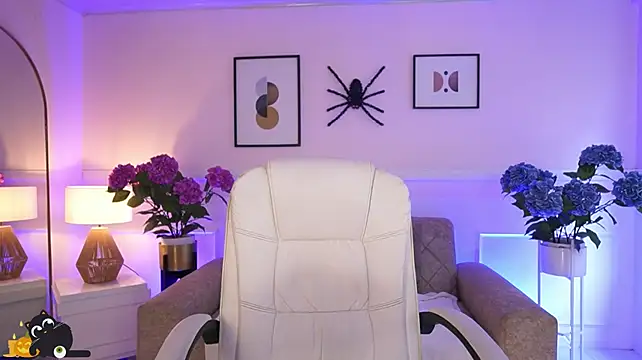 VioletJoness_ Chat XXX in diretta