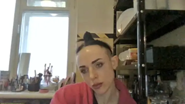 Trinsy_Love Chat XXX in diretta