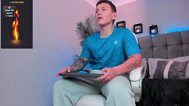 Chat +18 de Thomas_moon ao vivo