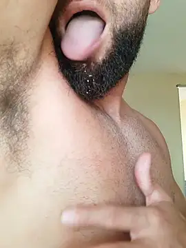 Luccareli10 Chat XXX in diretta