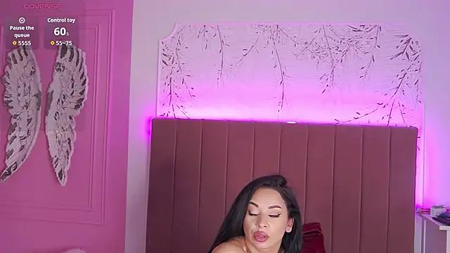 MadyLuxxx Chat XXX live