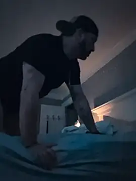 הופעת וובקאם של Hungitalian40