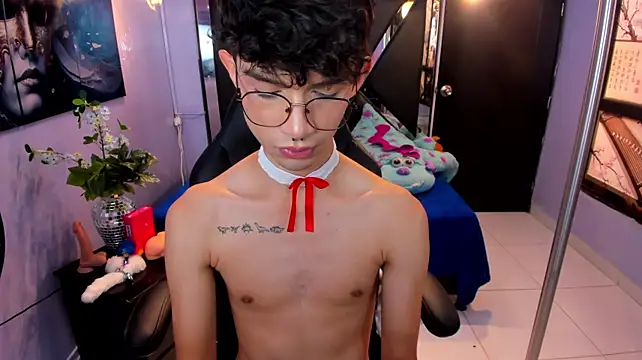 Chat +18 de LiamHeatx ao vivo
