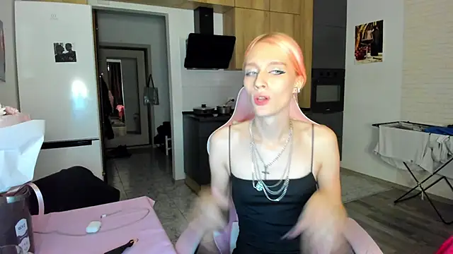 _Alice_Kitty's Live XXX Chat