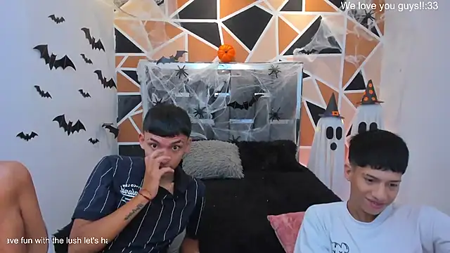Chatroom XXX en direct de Juan_Nd_Steven