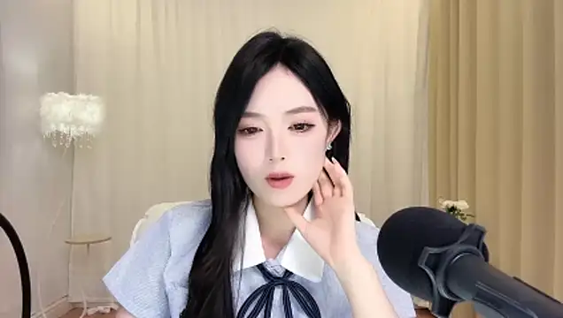 צ'אט XXX בשידור חי של LiLy0608