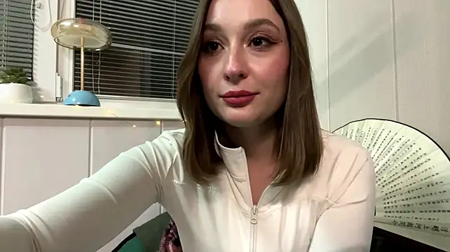 SarahHazelrigg's Live XXX Chat