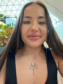 beautydiamond Adlı Modelin Canlı XXX Sohbeti