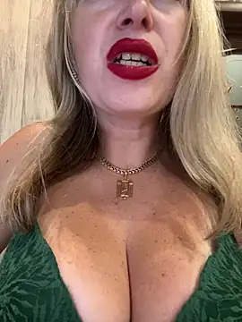 Živý XXX chat Kittenforyou