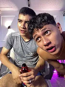 Alejandro_vega_ Chat XXX live