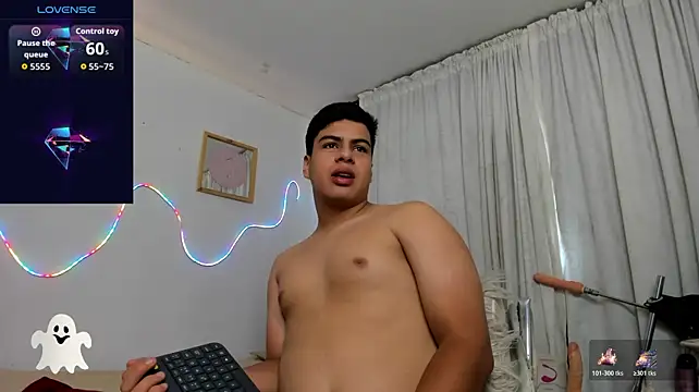 Show modela Patrick_Smith_ na web-kameri
