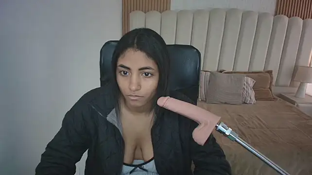 Chat +18 de shaneelle ao vivo