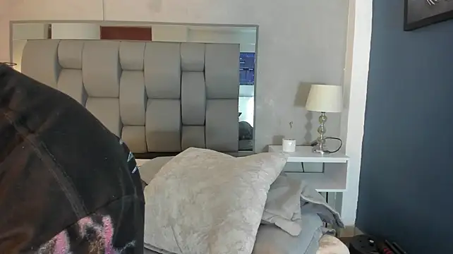 Charlie___Muskn Webbikameraesitys