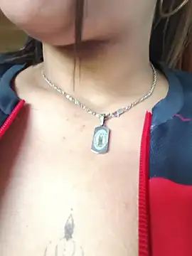 Živý XXX chat Ivon_C