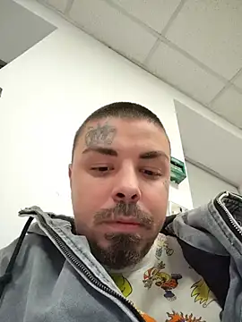 Chat XXX ao vivo de Berti3128
