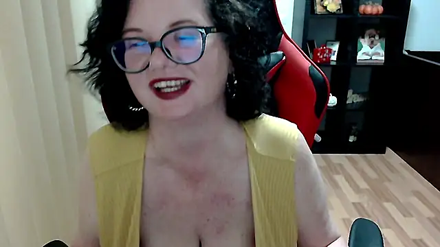 MissTroublle's Live XXX Chat