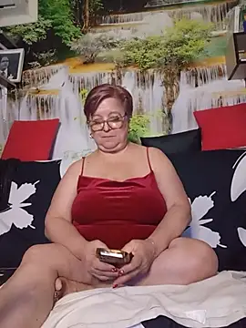 QueenPammy1 Adlı Modelin Canlı XXX Sohbeti