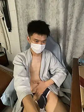 Zhang_yiovo Chat XXX in diretta