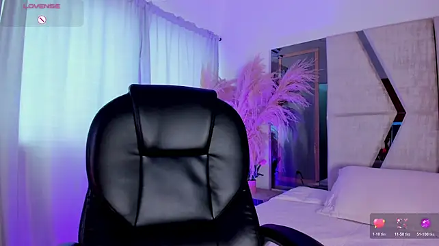 צ'אט XXX בשידור חי של CarolineFyre