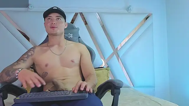 Chatroom XXX en direct de Alexander_ferre