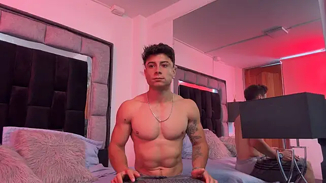 Chatroom XXX en direct de MR_MUSCLE
