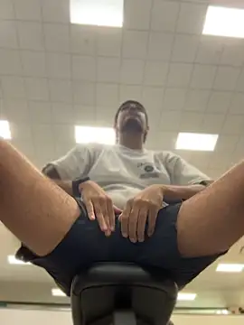 StrokingDaddy4 XXX чат на живо