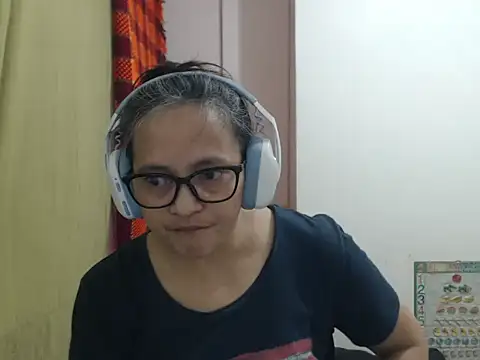 แชท XXX สดของ Kinkybela2025