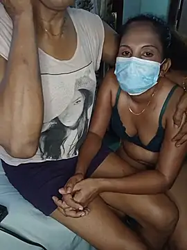 แชท XXX สดของ amayaperera30