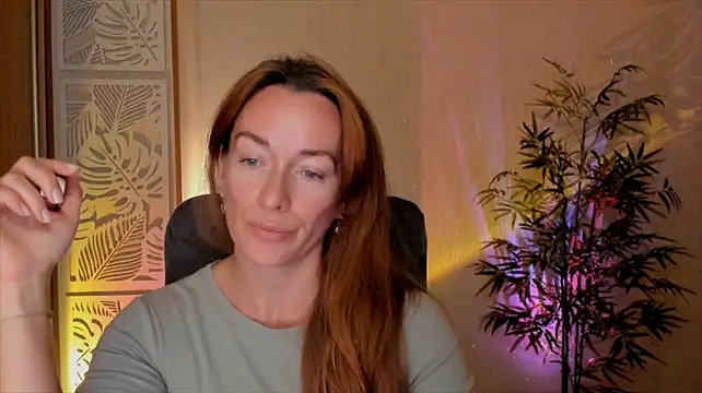 XXX chat uživo modela RebeccaMartinez