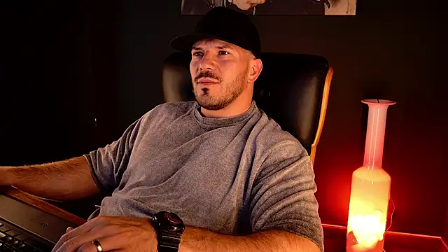 AngeloEric Chat XXX live